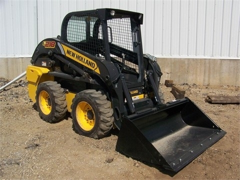 Minicargadores New Holland L218  seminueva en perfecto estado Ref.: 1375807569377336 No. 3