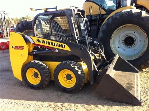 Minicargadores New Holland L215  usada Ref.: 1375811356373374 No. 2