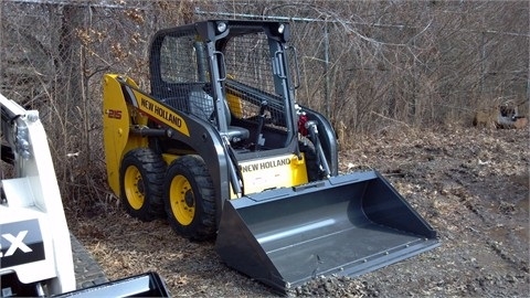 Minicargadores New Holland L215  usada de importacion Ref.: 1375811610866235 No. 2