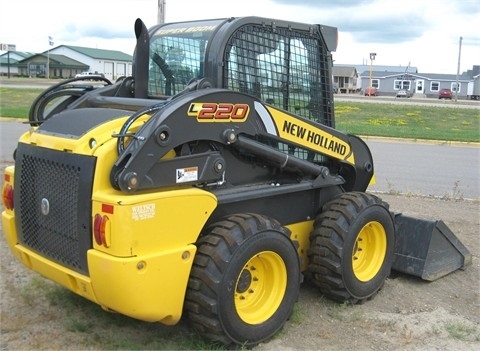 Minicargadores New Holland L220  importada en buenas condiciones Ref.: 1375880275904009 No. 2