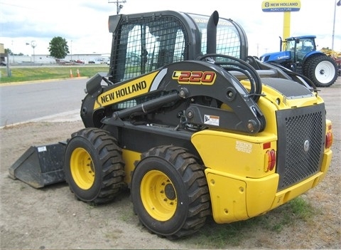 Minicargadores New Holland L220  importada en buenas condiciones Ref.: 1375880275904009 No. 4