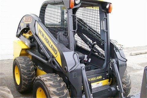 Minicargadores New Holland L223  seminueva Ref.: 1375897521896749 No. 2