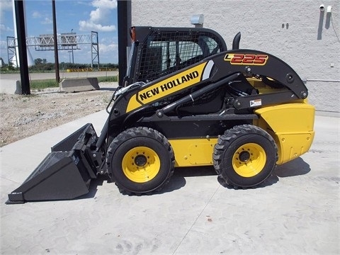 Minicargadores New Holland L225  de bajo costo Ref.: 1375966862419163 No. 3