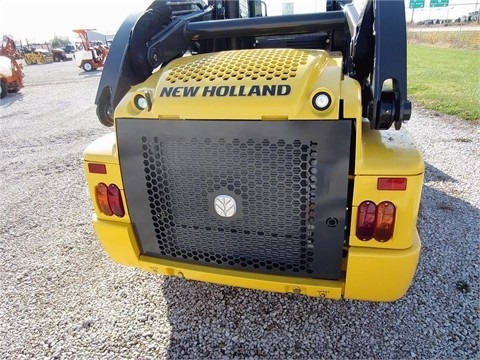 Minicargadores New Holland L225  usada a la venta Ref.: 1375977852239864 No. 4