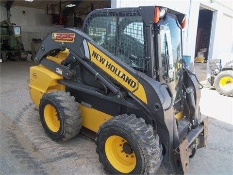 Minicargadores New Holland L225