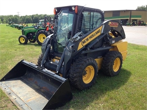 Minicargadores New Holland L225  seminueva Ref.: 1375982254370464 No. 2