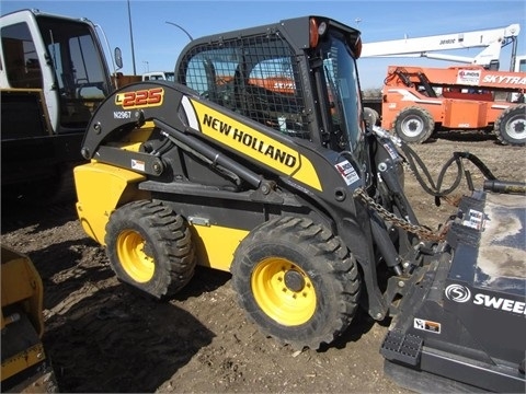 Minicargadores New Holland L225  usada Ref.: 1375985117130118 No. 4