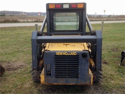 Minicargadores New Holland LS170  seminueva en perfecto estado Ref.: 1376067853654475 No. 2