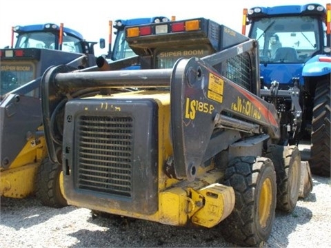 Minicargadores New Holland LS185B  en venta, usada Ref.: 1376157923772124 No. 4