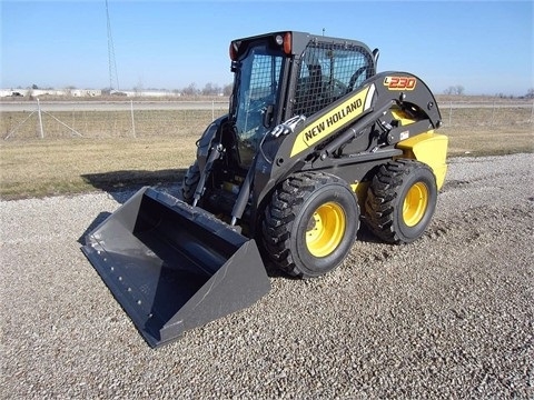 Minicargadores New Holland L230  importada en buenas condiciones Ref.: 1376182373277666 No. 4