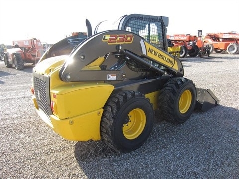 Minicargadores New Holland L230  seminueva en venta Ref.: 1376183412414605 No. 2