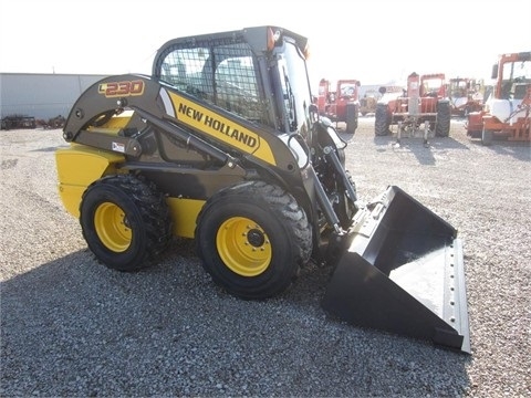 Minicargadores New Holland L230  seminueva en venta Ref.: 1376183412414605 No. 3