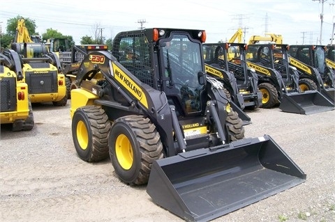 Minicargadores New Holland L485  usada a buen precio Ref.: 1376185211582345 No. 3