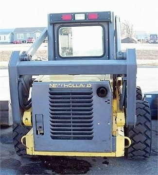 Minicargadores New Holland LS180  usada Ref.: 1376329254745635 No. 3