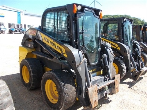 Minicargadores New Holland L218  usada a la venta Ref.: 1376571400789236 No. 3