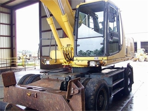 Excavadora Sobre Ruedas Komatsu PW170