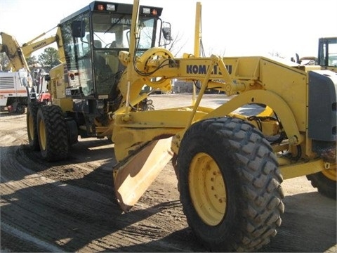 Motoconformadoras Komatsu GD655  de segunda mano a la venta Ref.: 1378049226963914 No. 3