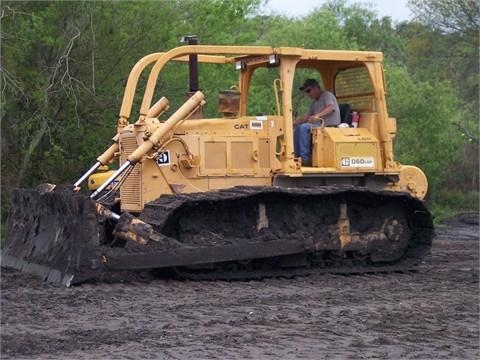 Tractores Sobre Orugas Caterpillar D6D