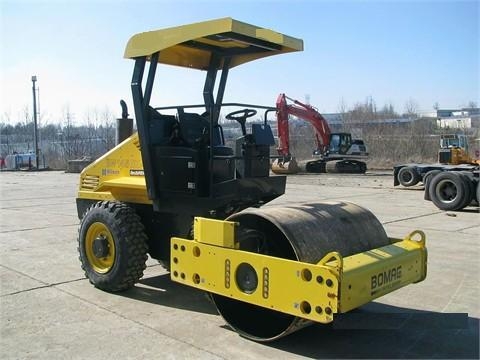 Compactadora Vibratoria Bomag BW145D  de medio uso en venta Ref.: 1380052401696646 No. 2