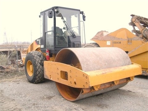 Compactadora Vibratoria Caterpillar CS56