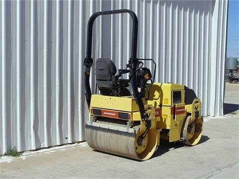 Compactadora Vibratoria Dynapac CC122