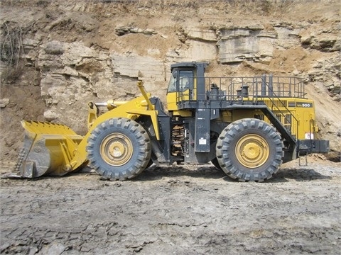 Wheel Loaders Komatsu WA900