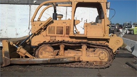 Tractores Sobre Orugas Caterpillar D6D