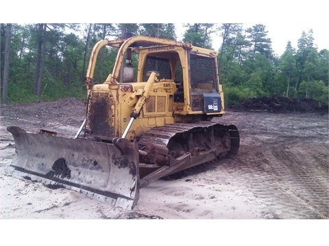 Dozers/tracks Caterpillar D6D