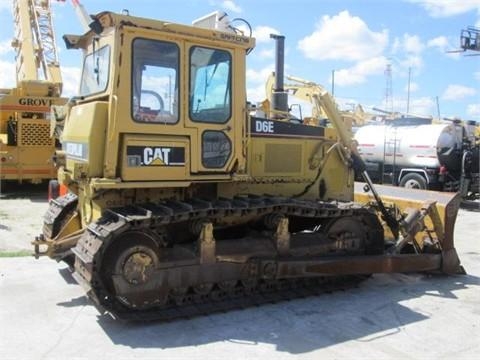 Tractores Sobre Orugas Caterpillar D6E  de segunda mano en venta Ref.: 1382714333541442 No. 2