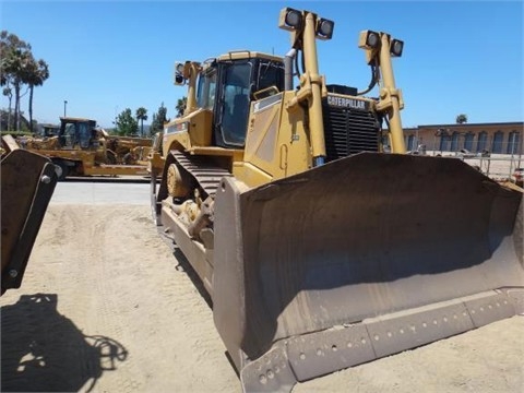 Dozers/tracks Caterpillar D8T