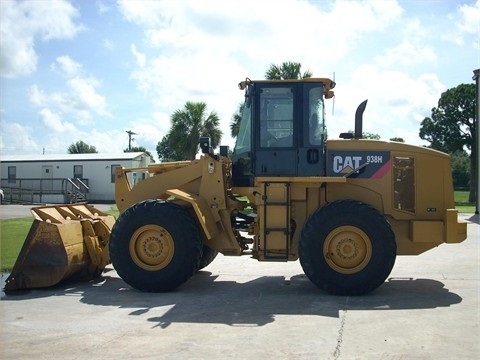 Cargadoras Sobre Ruedas Caterpillar 938H  de medio uso en venta Ref.: 1383512585910001 No. 2