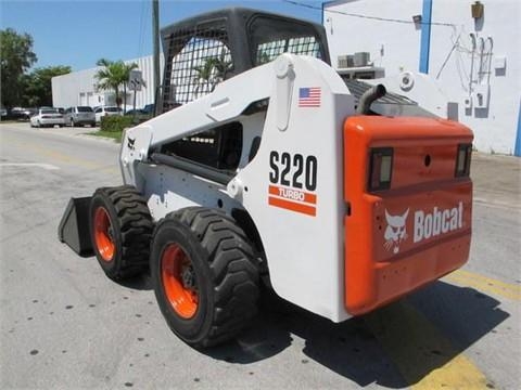 Minicargadores Bobcat S220