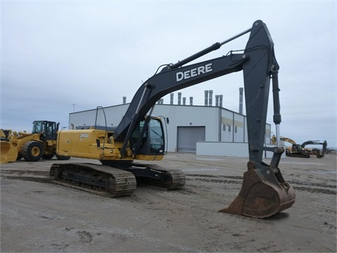 Hydraulic Excavator Deere 240D