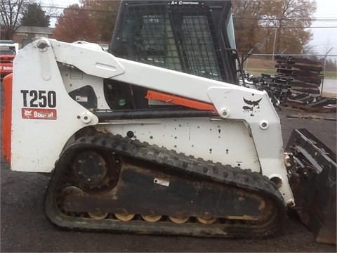 Miniloaders Bobcat T250