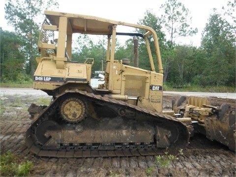 Dozers/tracks Caterpillar D4H