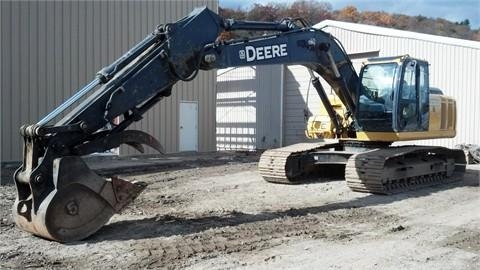 Hydraulic Excavator Deere 200D