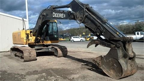  Deere 200D en buenas condiciones Ref.: 1388100974290272 No. 4