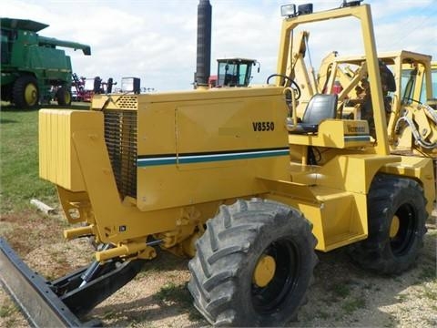 Trencher Vermeer V8550