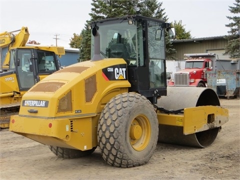 Compactadora Vibratoria Caterpillar CS56