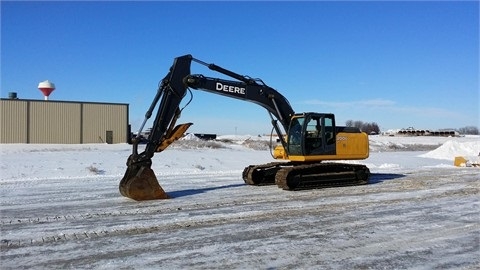  Deere 200D seminueva Ref.: 1389293692262378 No. 4