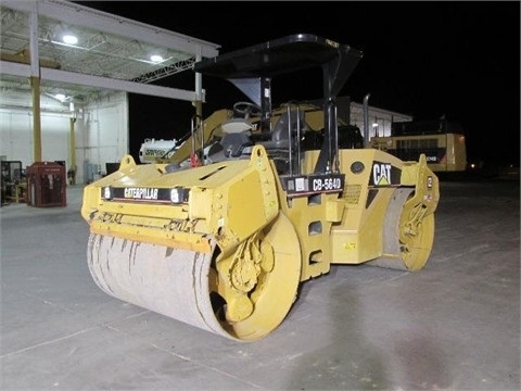  Caterpillar CB-564D de segunda mano a la venta Ref.: 1389293812131960 No. 2