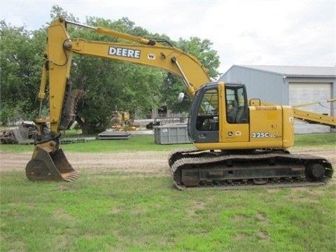  Deere 225C de medio uso en venta Ref.: 1389300694491806 No. 4