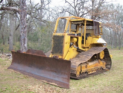 Tractores Sobre Orugas Caterpillar D6M