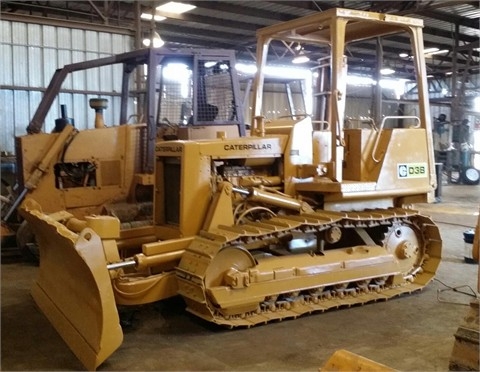 Dozers/tracks Caterpillar D3B