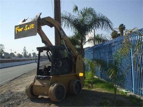  Caterpillar 246 en venta, usada Ref.: 1390158073030356 No. 2