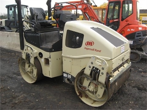 venta compactadora vibratoria INGERSOLL-RAND DD24 seminueva Ref.: 1390494149402996 No. 2