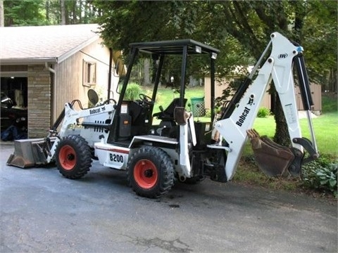 Retroexcavadora bobcat B200 usada en buen estado Ref.: 1390844827650793 No. 2