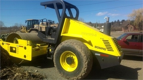 Vibratory Compactors Bomag BW211D