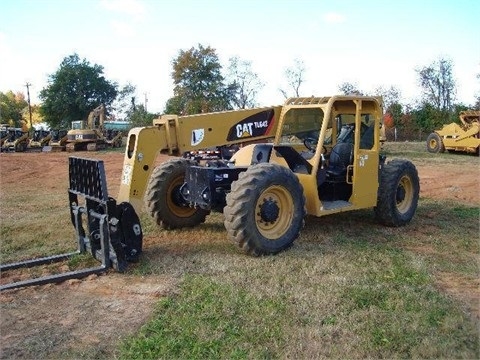 Manipulador Telescopico Caterpillar TL642