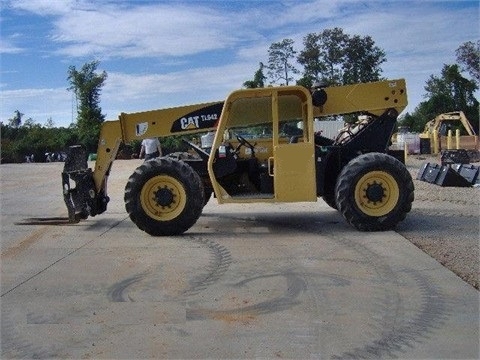 Telehandler Caterpillar TL642